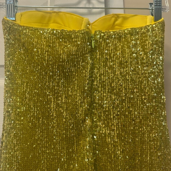 Mackenzie Midi Dress in Limoncello - Picture 8 of 9